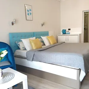 https://white-rose-apartments.varna-hotels.com